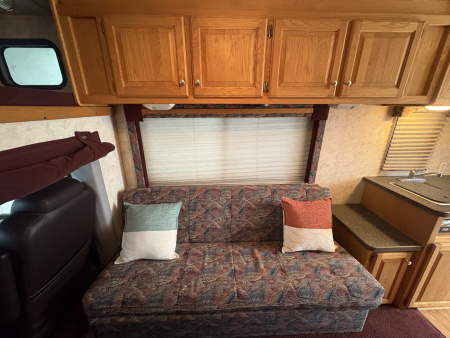 New 2001 Renegade 16' Toterhome