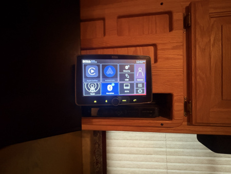 New 2001 Renegade 16' Toterhome