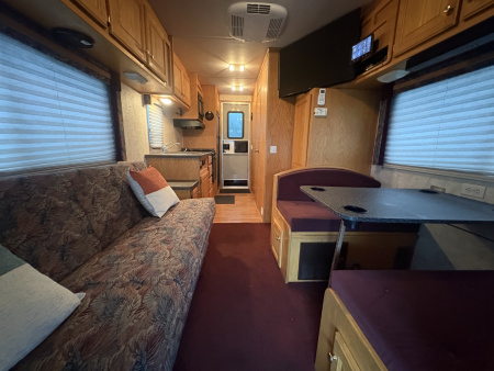 New 2001 Renegade 16' Toterhome