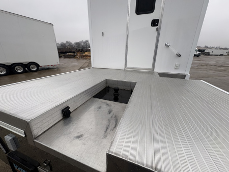 New 2001 Renegade 16' Toterhome