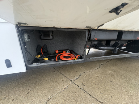 New 2001 Renegade 16' Toterhome