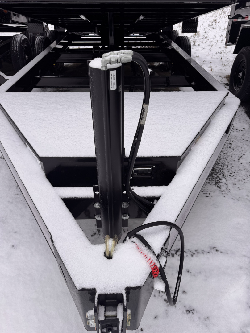 New 2026 MAXX-D DJX8316 Dump Trailer