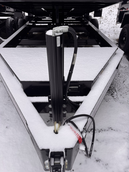 New 2026 MAXX-D DJX8316 Dump Trailer