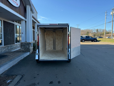 New PACE AMERICAN 5′ X 8′ + V-NOSE ENCLOSED CARGO TRAILER WITH CARGO DOOR 2.9K