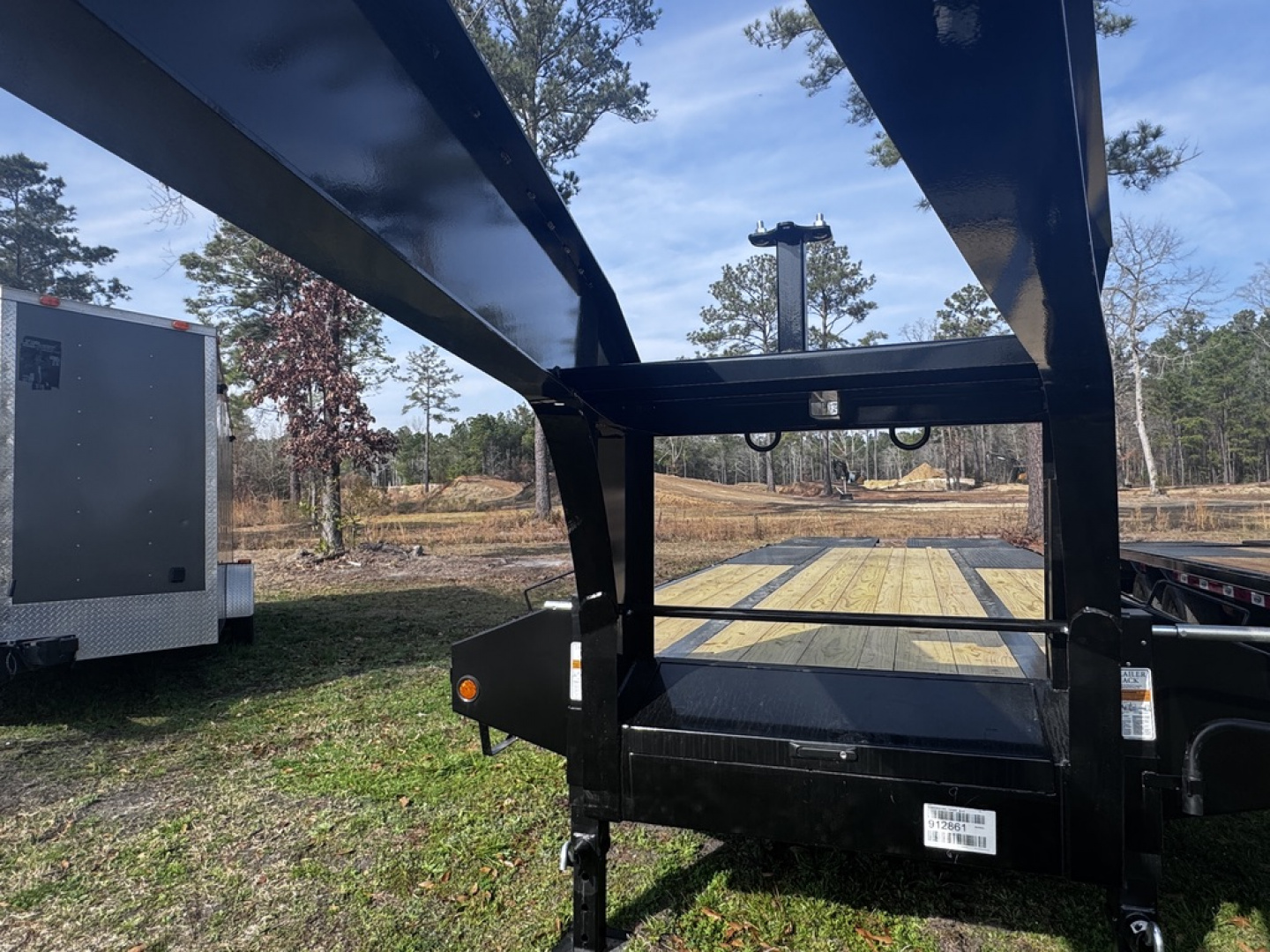 New 2026 Norstar FLG 102 X 25' 2-10K Deckover Trailer