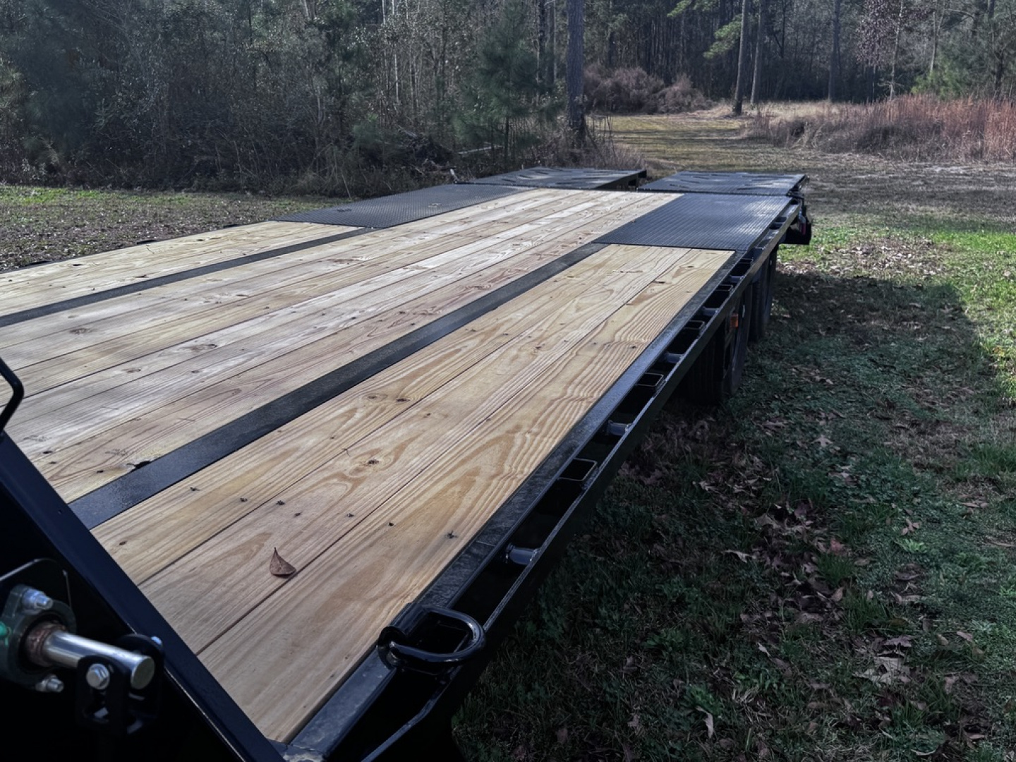 New 2026 Iron Bull FLG 102"X25', 2-10K AXLES Deckover Trailer