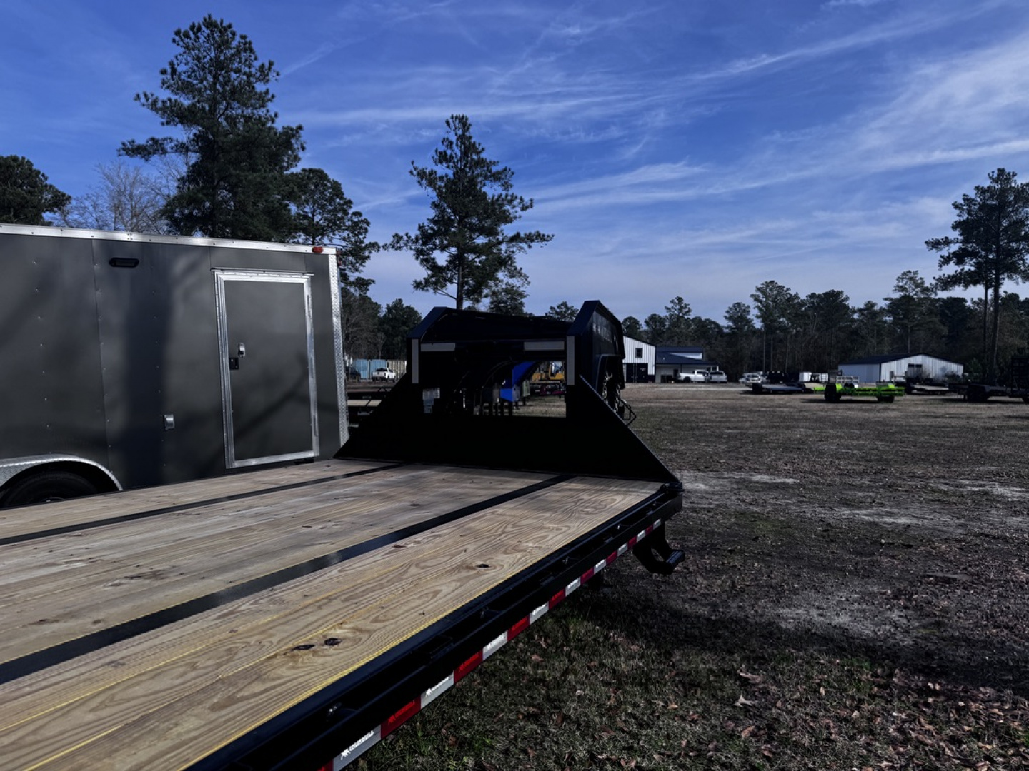 New 2026 Iron Bull FLG 102"X25', 2-10K AXLES Deckover Trailer