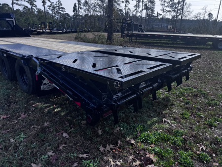 New 2026 Iron Bull FLG 102"X25', 2-10K AXLES Deckover Trailer