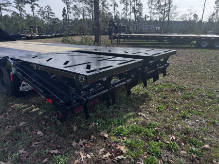 New 2026 Iron Bull FLG 102"X25', 2-10K AXLES Deckover Trailer