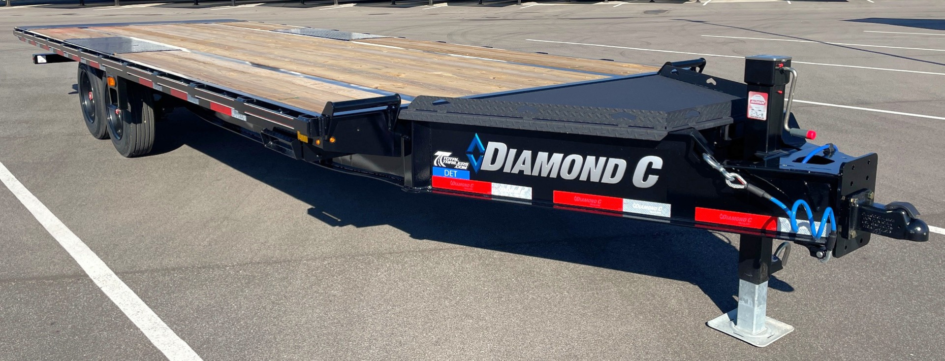 New Diamond C 24' DET-208 Power Tilt Deck Over Equipment Trailer 18,000LB, 8K Axles, 17.5" Tires