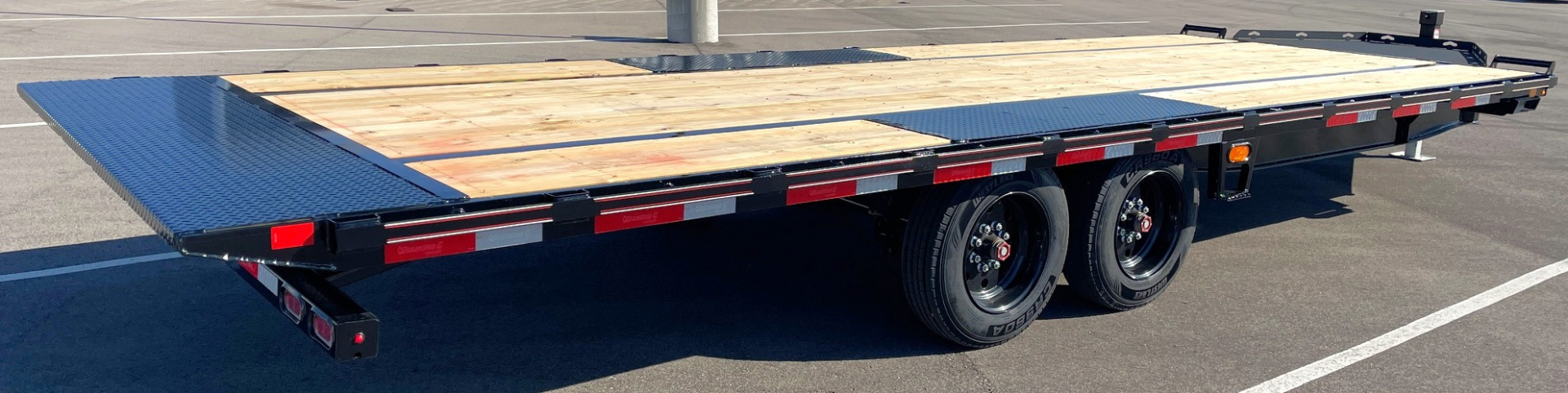 New Diamond C 24' DET-208 Power Tilt Deck Over Equipment Trailer 18,000LB, 8K Axles, 17.5" Tires