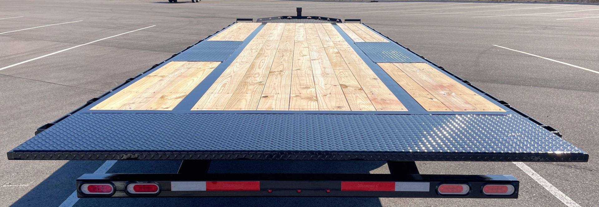 New Diamond C 24' DET-208 Power Tilt Deck Over Equipment Trailer 18,000LB, 8K Axles, 17.5" Tires