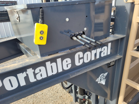 New 2026 DY-Klass Mega 230 Gooseneck Portable Corral