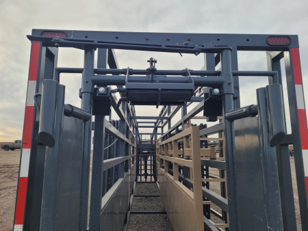 New 2026 DY-Klass Mega 230 Gooseneck Portable Corral