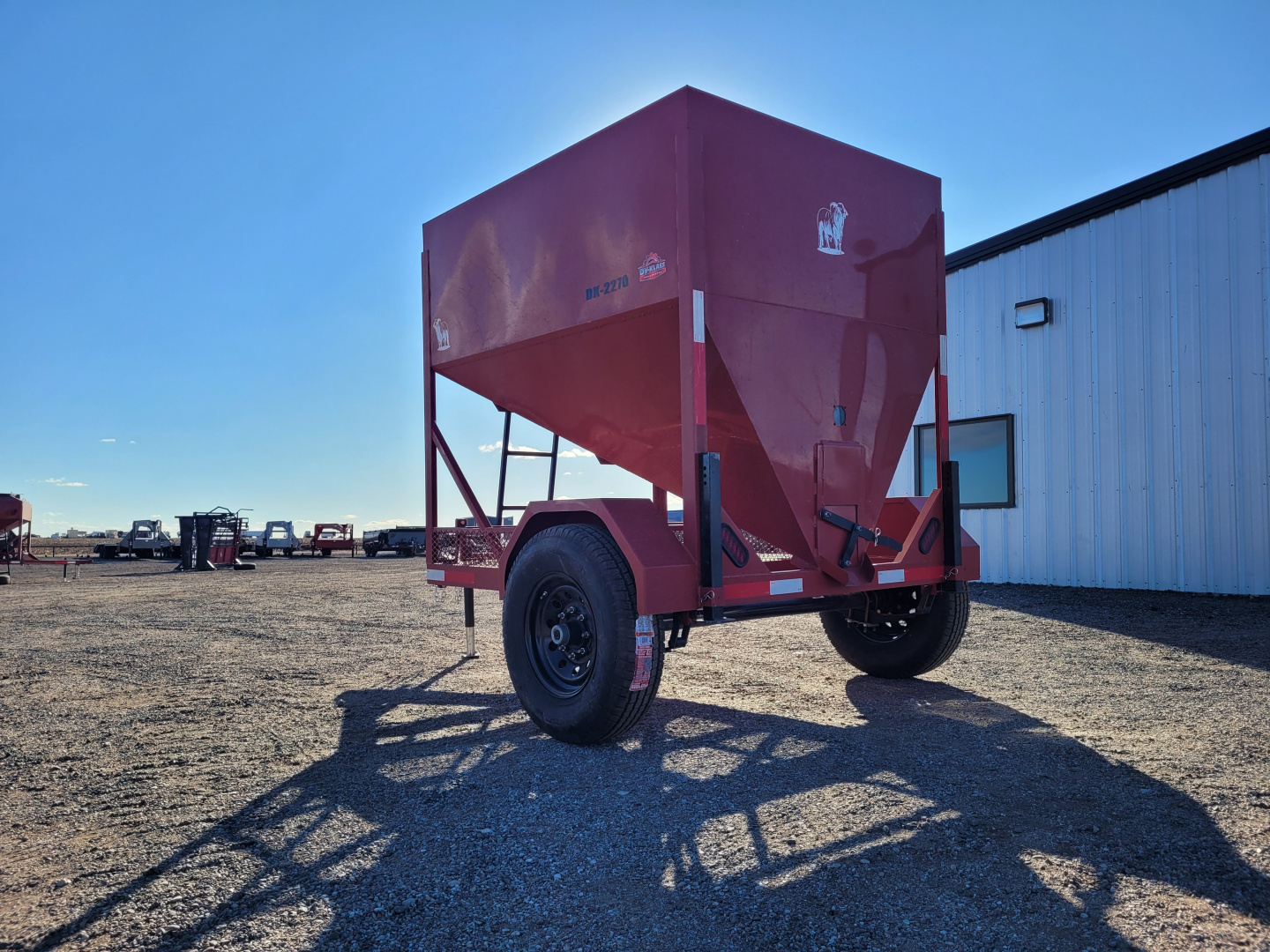 New 2026 DY-Klass 5000 LB Mobile Grain Bin