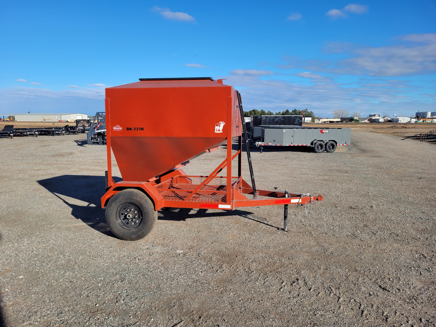 New 2026 DY-Klass 5000 LB Mobile Grain Bin