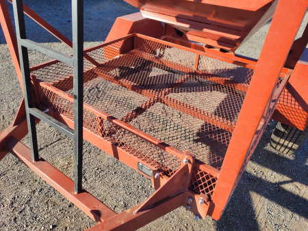 New 2026 DY-Klass 5000 LB Mobile Grain Bin