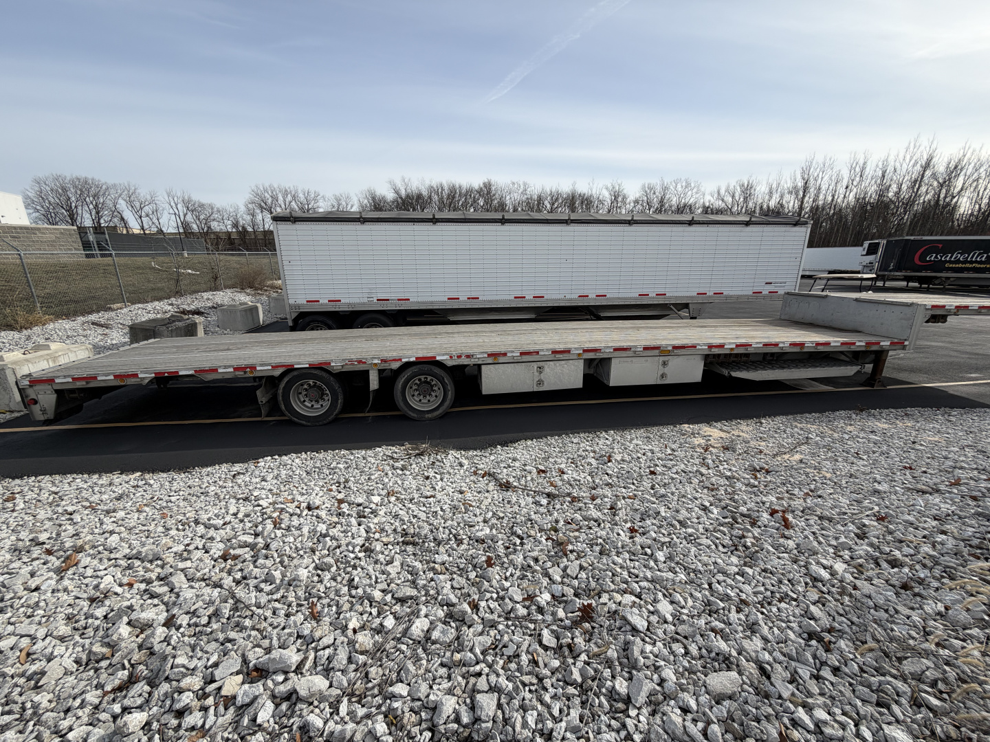 Used 2017 Reitnouer 53' Drop Deck Trailer w/ Ramp Kit