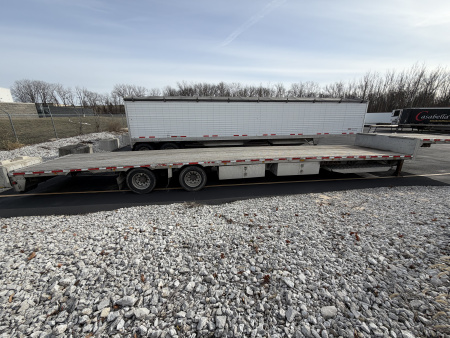 Used 2017 Reitnouer 53' Drop Deck Trailer w/ Ramp Kit