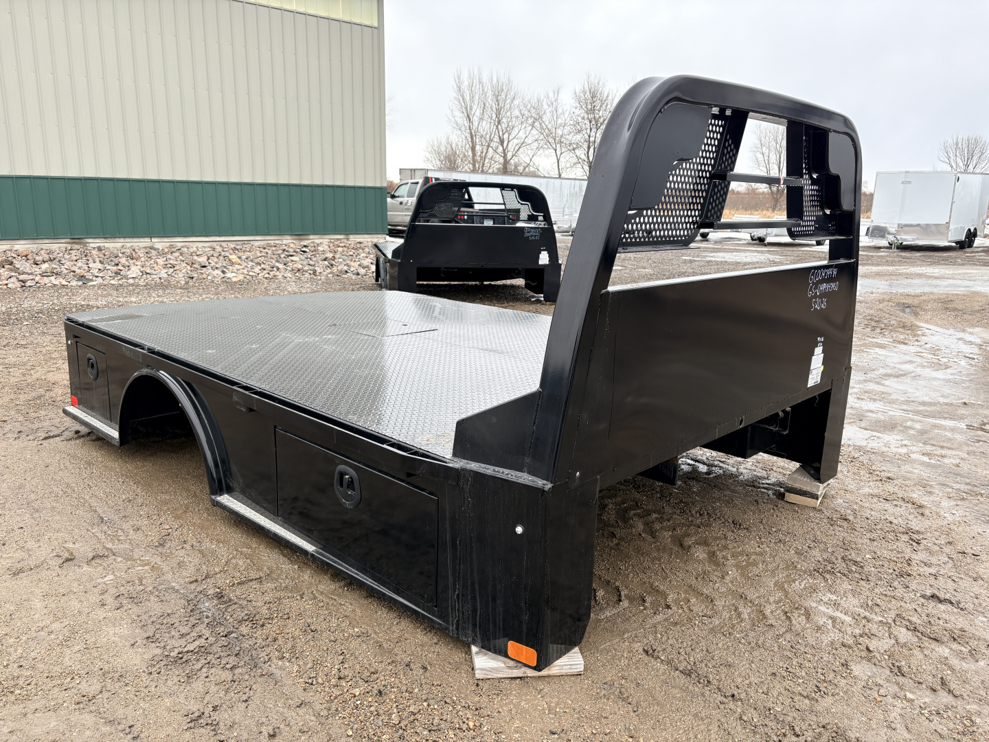 New 2026 PJ TRAILERS GS 94” X 136" SKIRTED TRUCK BED