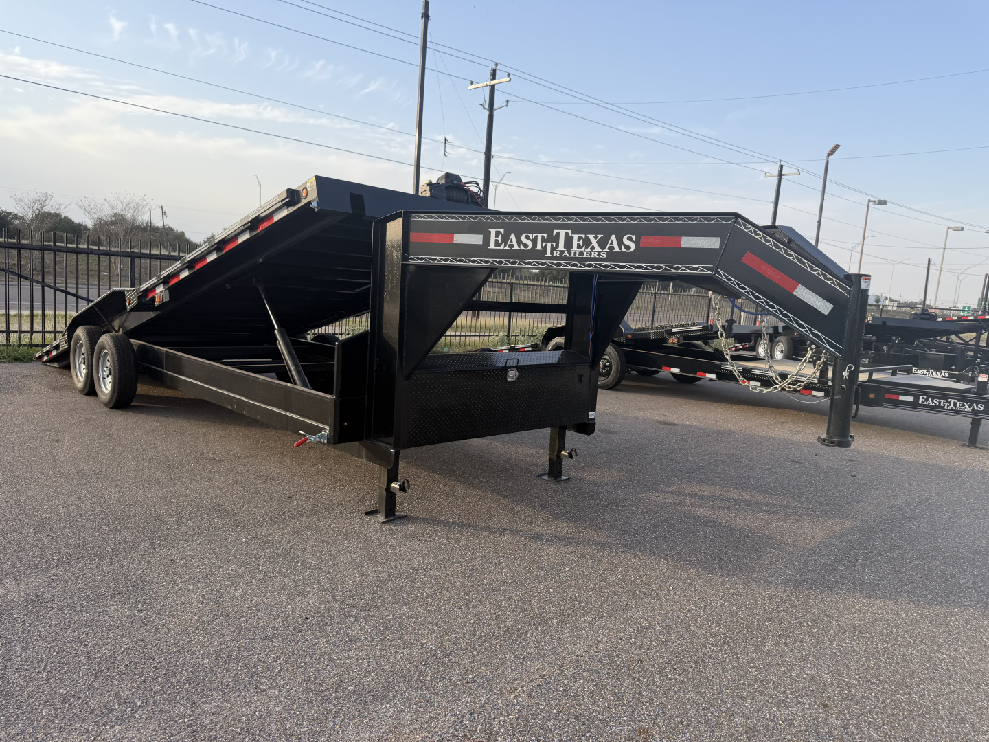 New 2026 East Texas Trailers 102x24ft Gooseneck Tilt Car Hauler