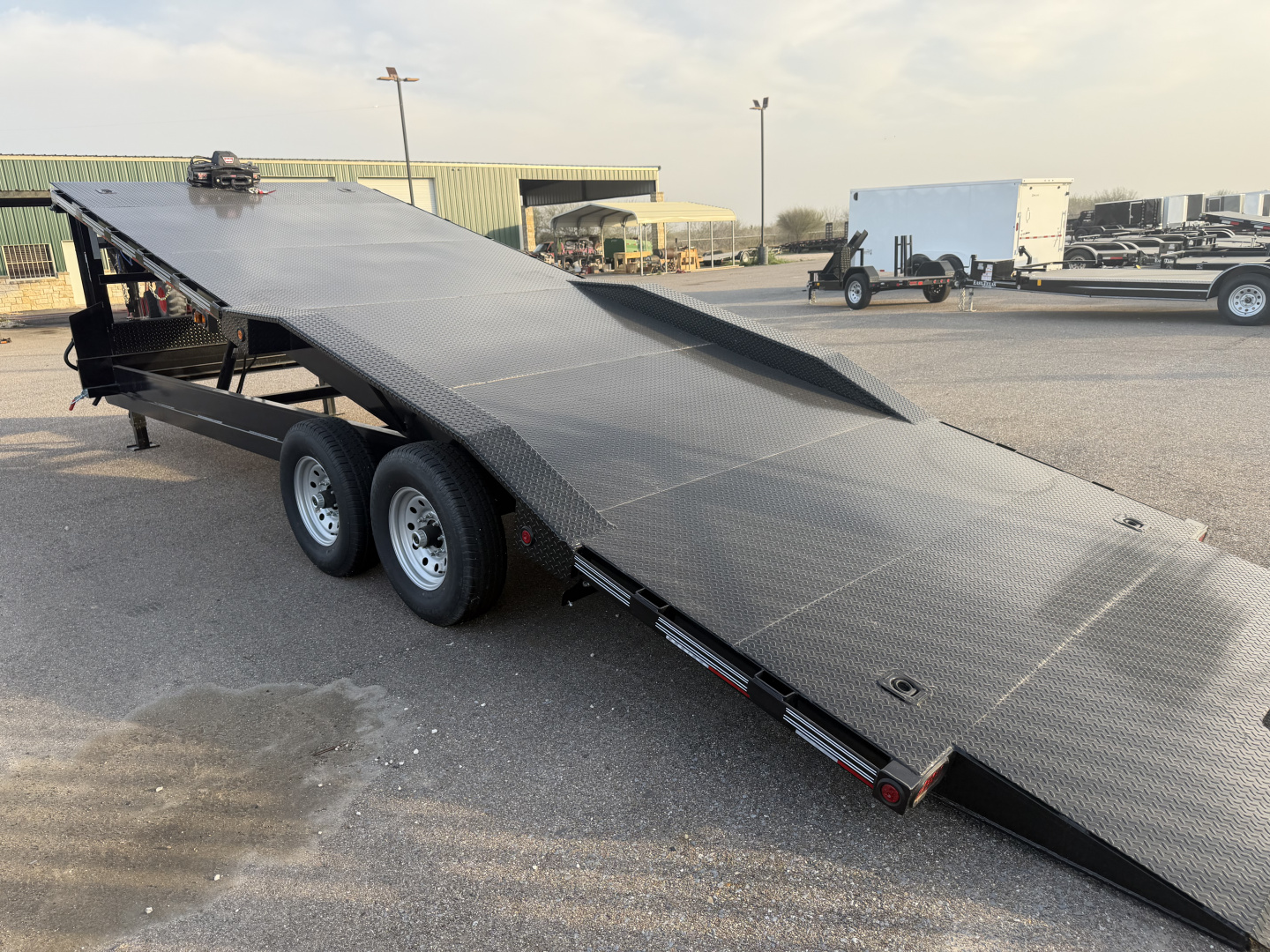 New 2026 East Texas Trailers 102x24ft Gooseneck Tilt Car Hauler