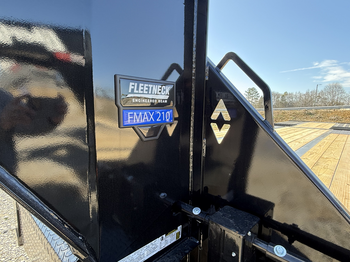 New 2026 Diamond C FMAX 210 Flatbed 32’ TRAILER, HYD DOVETAIL, ALUMINUM OUTER WHEELS, 14PLY TIRES