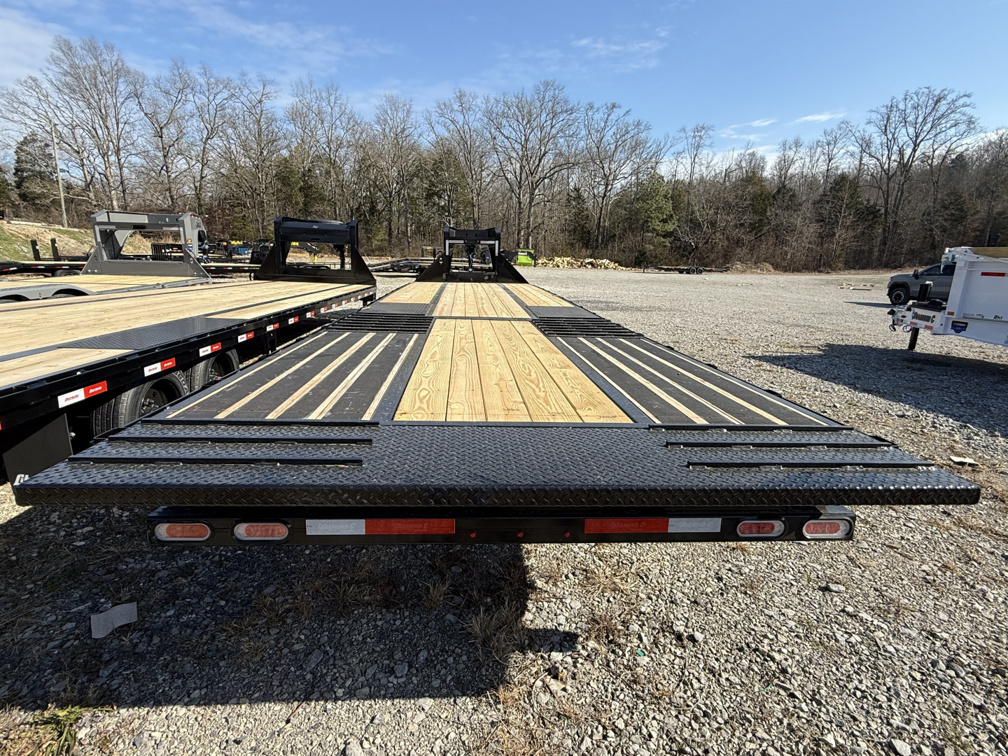 New 2026 Diamond C FMAX 210 Flatbed 32’ TRAILER, HYD DOVETAIL, ALUMINUM OUTER WHEELS, 14PLY TIRES