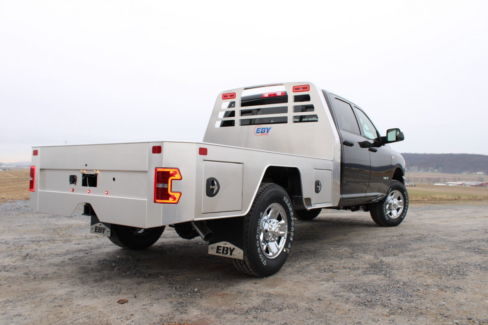 New EBY Trailers Free Country Skirted Flatbed Truck Bed