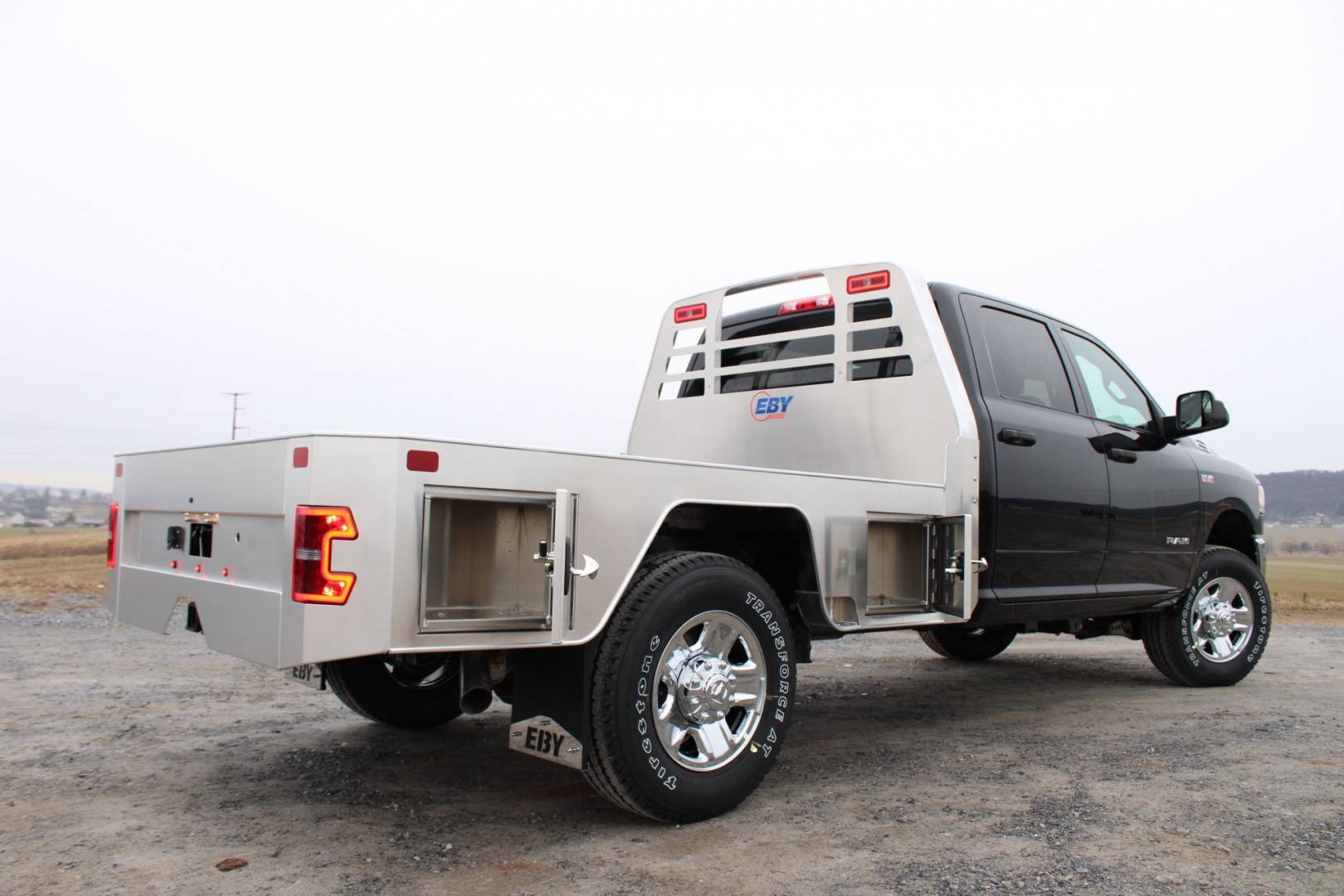 New EBY Trailers Free Country Skirted Flatbed Truck Bed