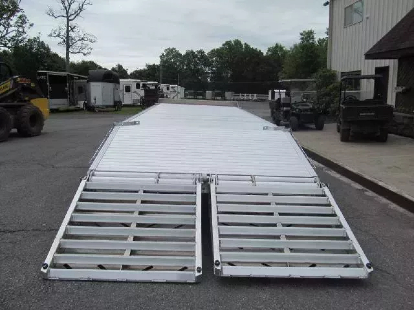 New Eby Tradesman 24 Ft Aluminum Flatbed Deckover Equipment Trailer