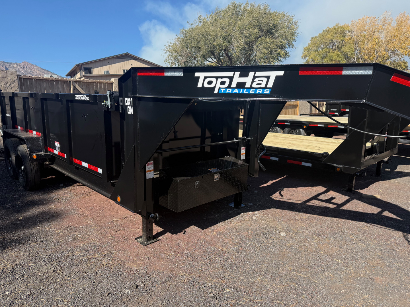 New 2025 Top Hat Trailers 7'X16' Gooseneck Dump Trailer 14000 lb G.V.W. 3' Sides