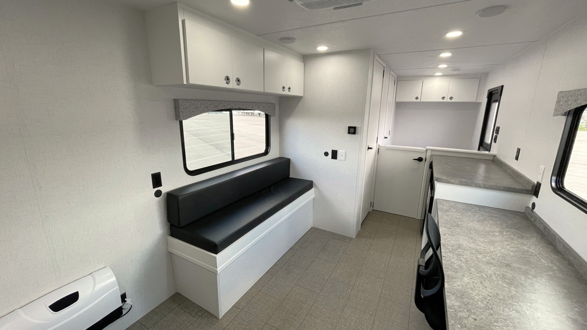 New 20' Office w/ BATH Office Trailer