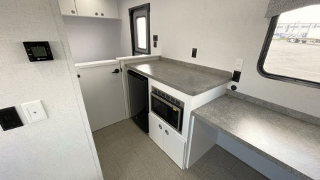 New 20' Office w/ BATH Office Trailer