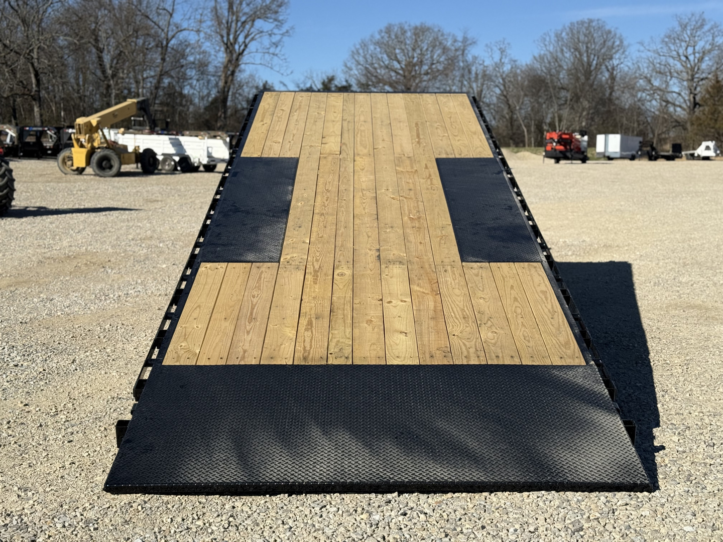 New 2026 Load Trail GE 102X32 Tilt Trailer / 14 PLY / WIRELESS REMOTE / 21000 GVWR