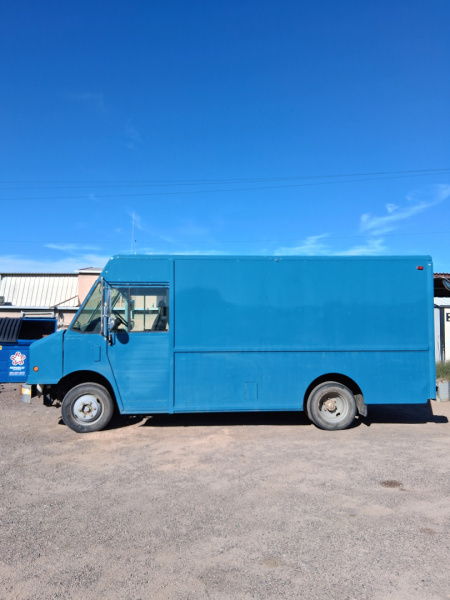 Used 2002 Freightliner UTILIMASTER WORK TRUCK