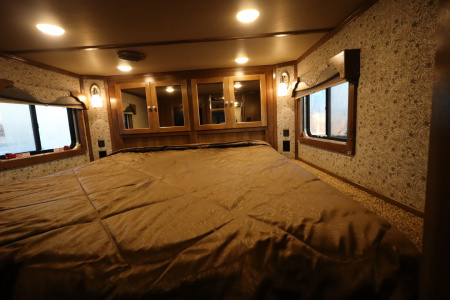 Used 2019 SMC 3 Horse LQ Horse Trailer