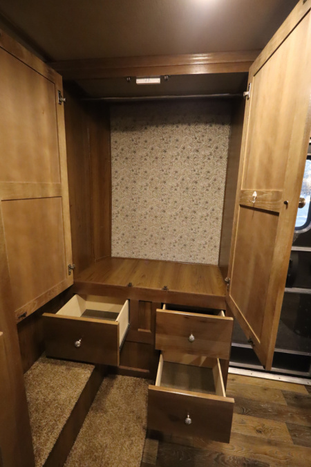 Used 2019 SMC 3 Horse LQ Horse Trailer