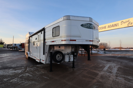 Used 2019 SMC 3 Horse LQ Horse Trailer