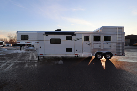 Used 2019 SMC 3 Horse LQ Horse Trailer