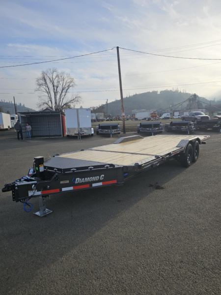 New EQUIPMENT TRAILER 2026 Diamond C HXD207 DRIVE OVER FENDERS 15500 GVWR SPLIT TILT METALLIC GRAY