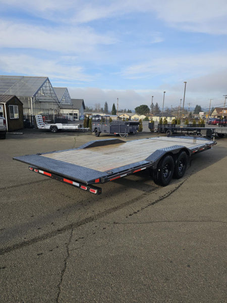 New EQUIPMENT TRAILER 2026 Diamond C HXD207 DRIVE OVER FENDERS 15500 GVWR SPLIT TILT METALLIC GRAY