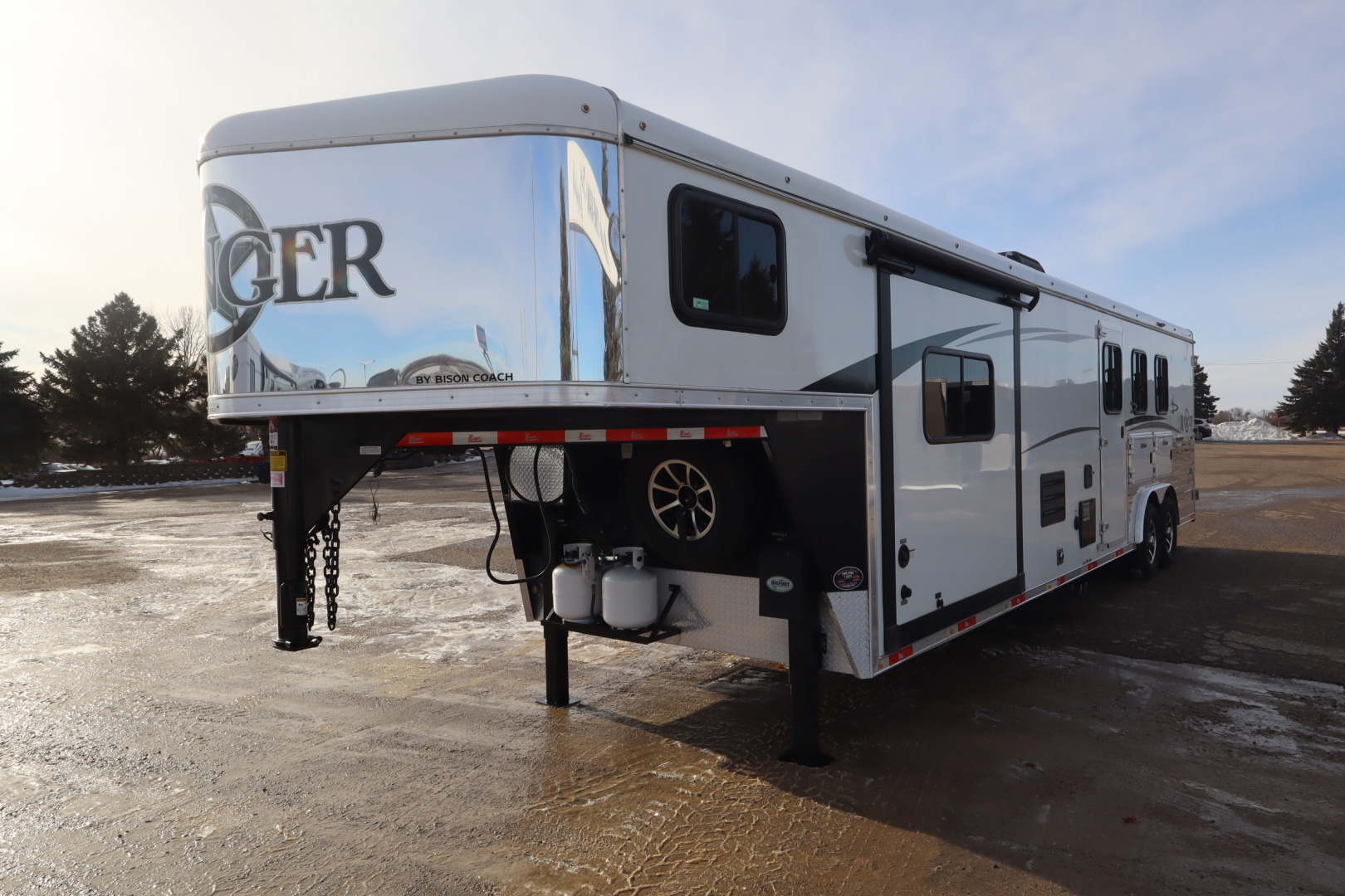 Used 2018 Bison Trailers Ranger Horse Trailer