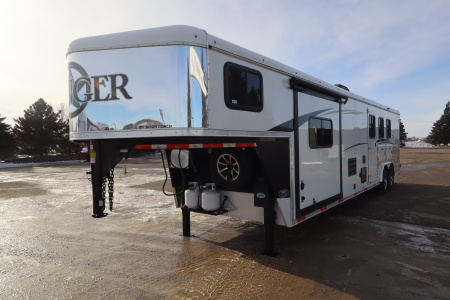 Used 2018 Bison Trailers Ranger Horse Trailer