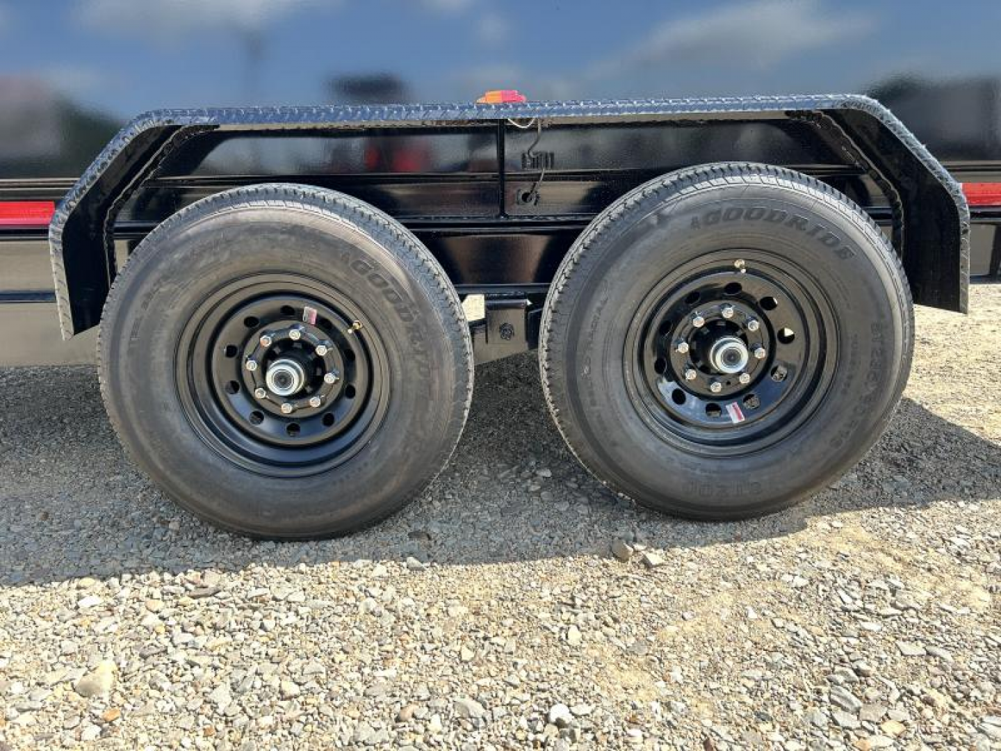 New 2026 PJ 83"x14' BP Tandem Axle Dump w/ 24" Sides – D7