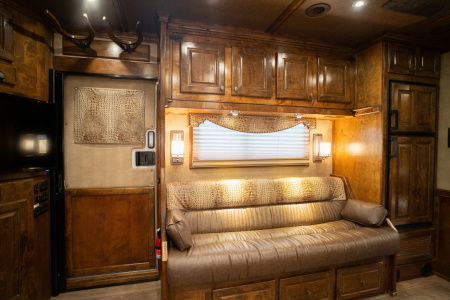 Used 2019 Bloomer 4 Horse Gooseneck Outlaw Living Quarters '19 Horse Trailer