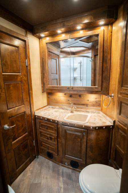 Used 2019 Bloomer 4 Horse Gooseneck Outlaw Living Quarters '19 Horse Trailer