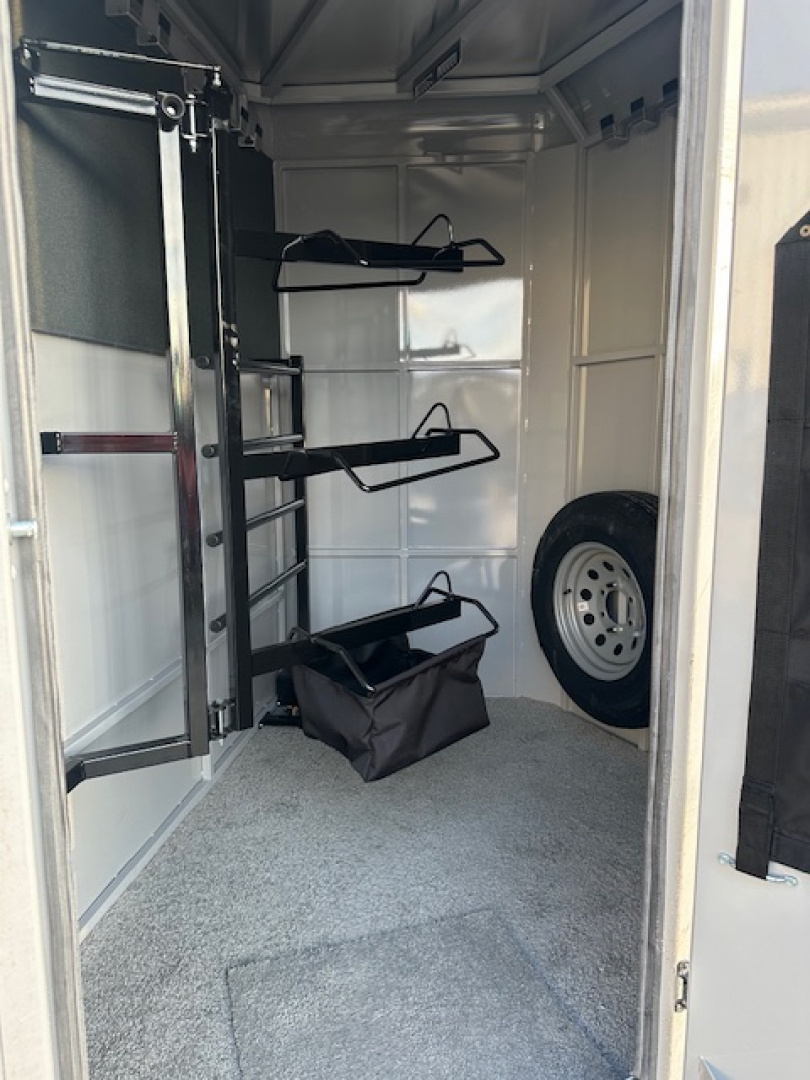 New 2026 Trails West 3 Horse Adventure