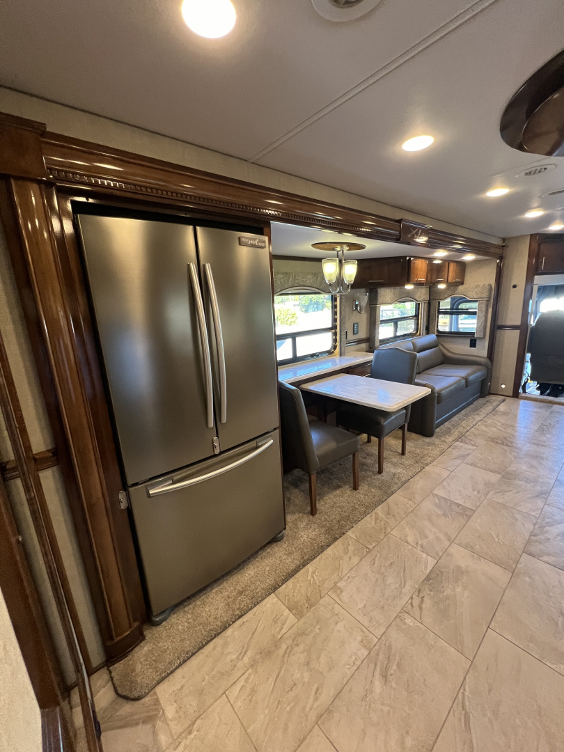 Used 2018 Renegade XL 45’ Tandem Axle Motorcoach