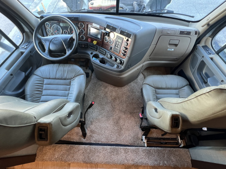 Used 2018 Renegade XL 45’ Tandem Axle Motorcoach